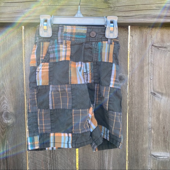 Gymboree Shorts - Picture 2 of 4